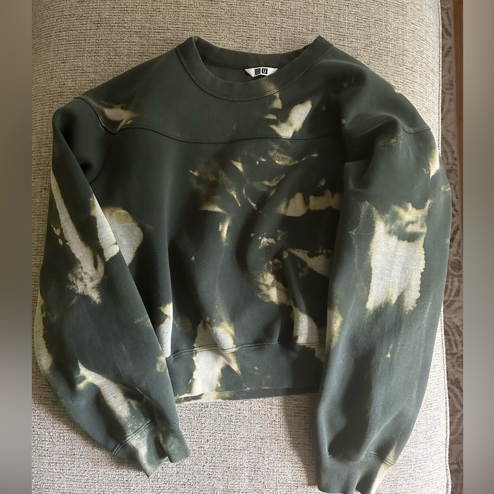 Green basic sweatshirt bleach tie dye
